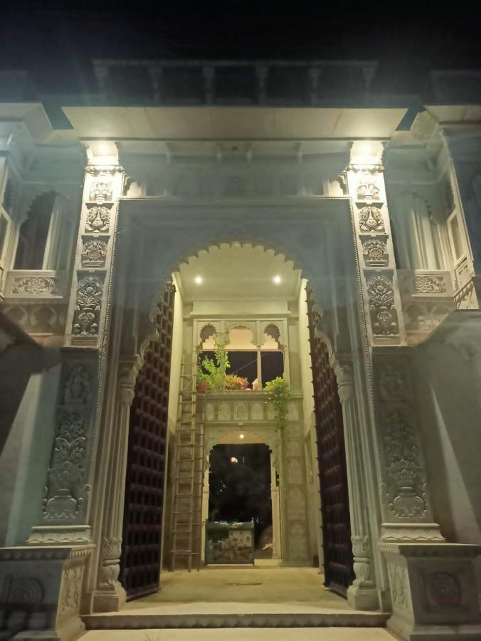 Hotel Aravali View Palace Удайпур Экстерьер фото