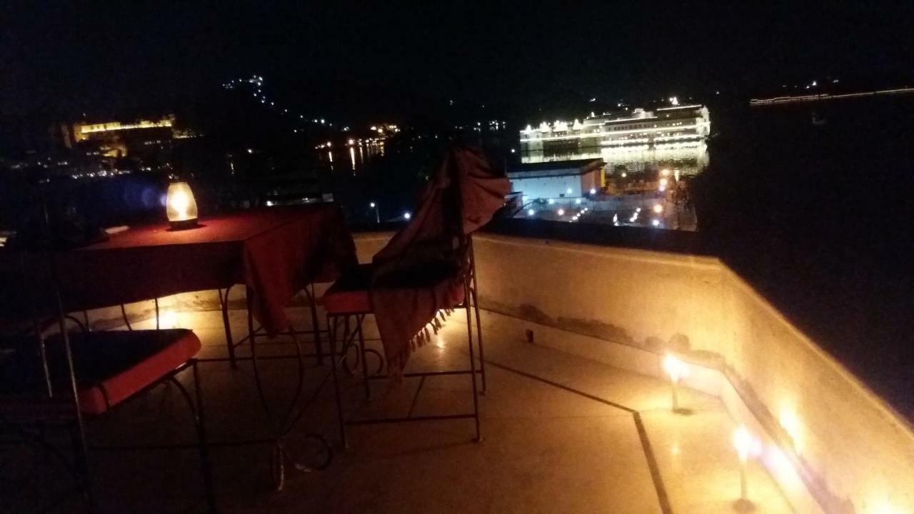 Hotel Aravali View Palace Удайпур Экстерьер фото